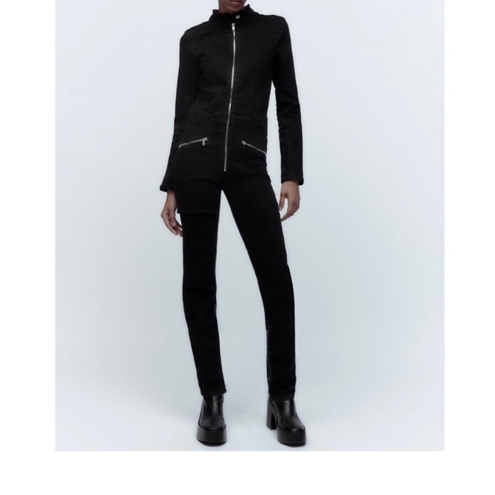 Zara Long Sleeve Black Zip Up Denim Jumpsuit, size medium